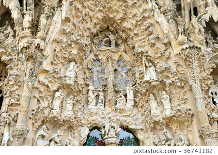 西班牙巴塞羅那聖家族教堂 西班牙巴塞羅那聖家族教堂 36741182