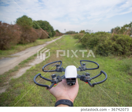 手動最新的無人機 36742073