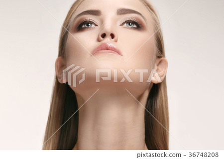 Beautiful Girl face. Perfect skin 36748208
