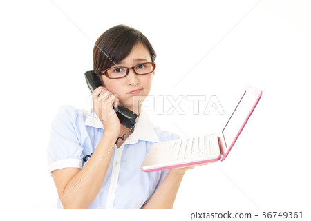 A woman with a puzzled expression A woman with a puzzled expression 36749361