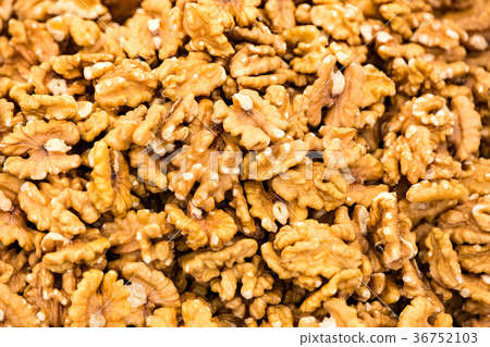 Cracked walnut meat for sale 36752103