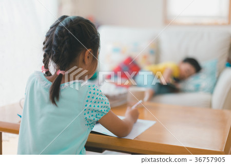 homework, younger, person 36757905