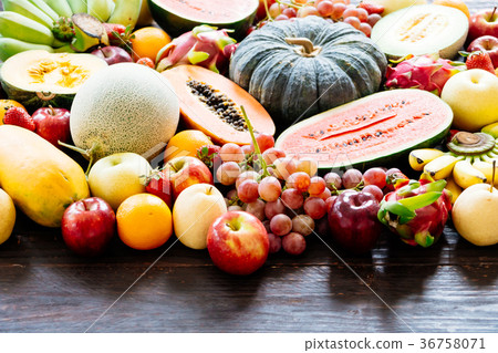 Assorted and mixed fruits Assorted and mixed fruits 36758071