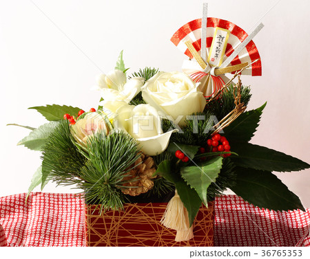 New Year's Flower Arrangement 36765353