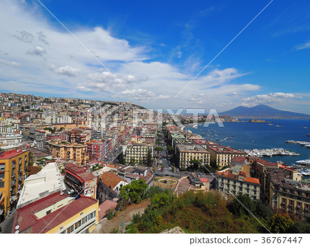 從那不勒斯Posilipo小山的看法/從Posillipo小山，那不勒斯的看法 36767447