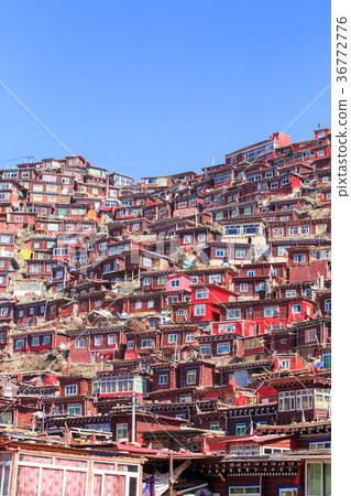 Top view monastery at Larung gar 36772776