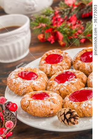 Christmas decoration and sweet cookies 36773003