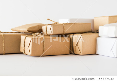 Parcel Baggage Reciprocal gift gift Copy space Distribution center Busy period Delivery Parcel Baggage Reciprocal gift gift Copy space Distribution center Busy period Delivery 36777038