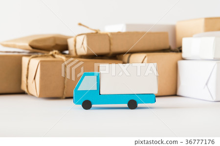 Parcel Baggage Delivery Service Distribution Center Busy Period Delivery Truck 36777176