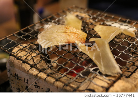 居酒屋點綴的愛爾烤魚 居酒屋點綴的愛爾烤魚 36777441