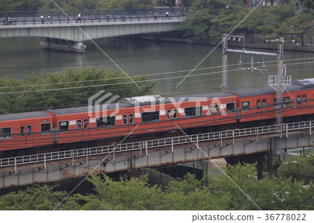 Osaka Loop Line Series 103 train (for women only) Osaka Loop Line Series 103 train (for women only) 36778022
