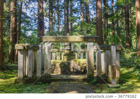 Hirasenji Hakusan Shrine Sermon Kusunoki的祭祀塔 Hirasenji Hakusan Shrine Sermon Kusunoki的祭祀塔 36779162