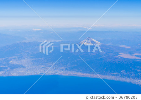 富士山鳥瞰圖從駿河灣的 36780205