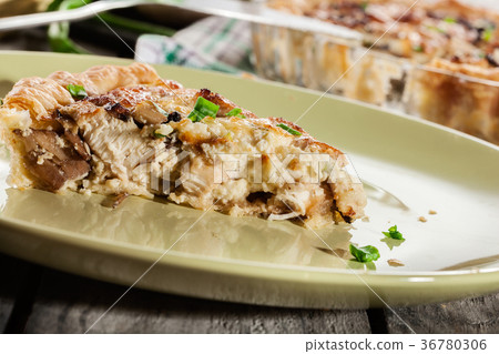 Slice of tart with chicken amd mushrooms 36780306