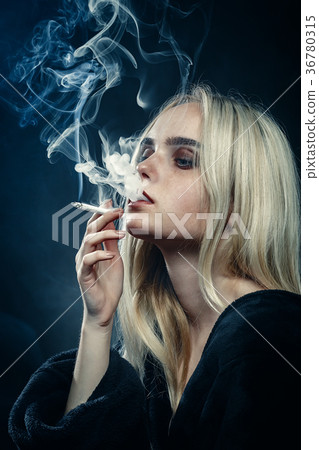 different types of cigarette Cigar vs. Cigarette: What's the Difference? — The Late Smoke