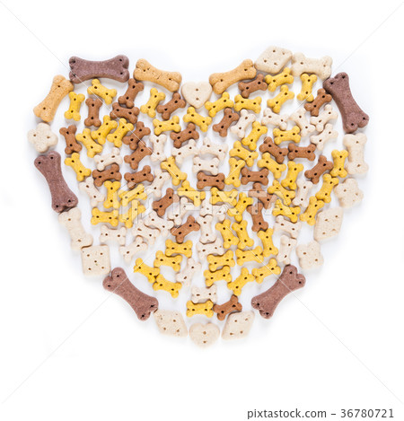 heart shape of pet food heart shape of pet food 36780721