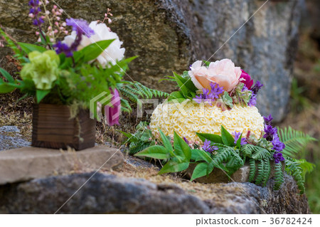 Nature Styled Wedding Cake on River Rock 36782424