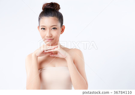 Beautiful woman on isolated White background 36784110