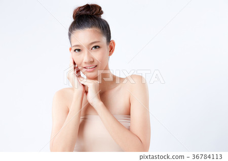 Beautiful woman on isolated White background 36784113