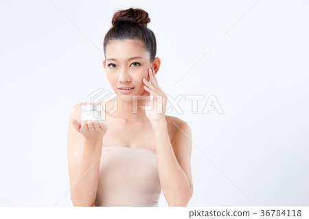 Beautiful woman on isolated White background 36784118