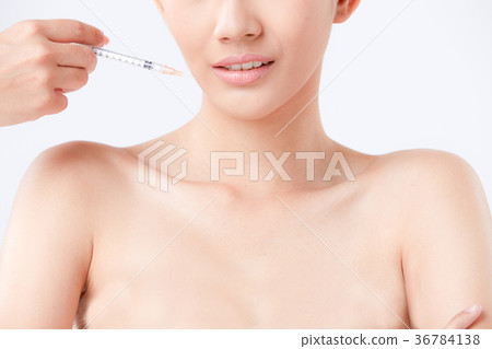 Beautiful woman on isolated White background 36784138