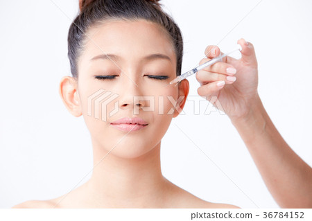 Beautiful woman on isolated White background 36784152