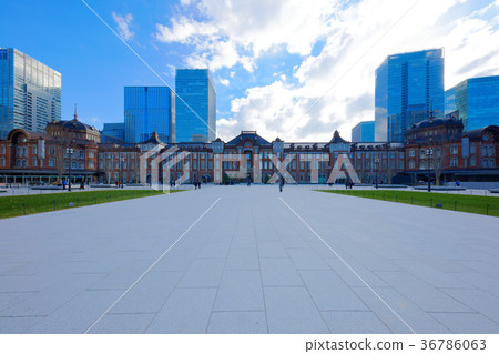 Scenery of the station after completion of Tokyo Station Marunouchi station square maintenance Scenery of the station after completion of Tokyo Station Marunouchi station square maintenance 36786063