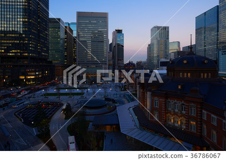 東京站丸之內車站廣場建成後，車站廣場的視圖開放 36786067