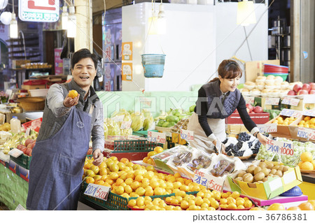 Middle age, trader, traditional market Middle age, trader, traditional market 36786381