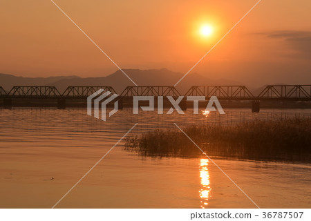 Nakagawa鐵橋和日落 Nakagawa鐵橋和日落 36787507