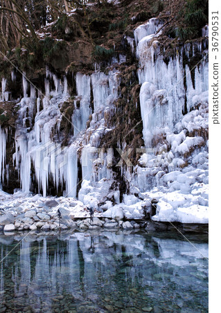 Misotsuchi icicle 36790531