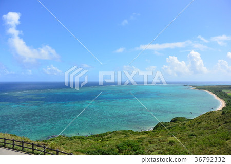 We look at plain beach from Hirakubosaki We look at plain beach from Hirakubosaki 36792332