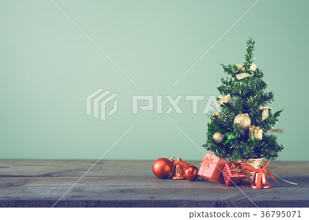 Christmas backgrounds 2018 36795071