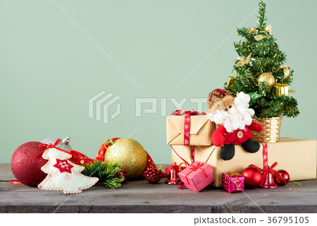 Christmas backgrounds 2018 36795105