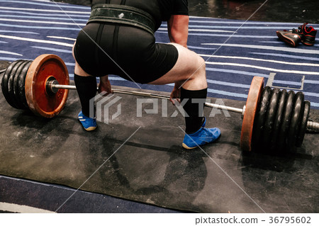 athlete powerlifter training 36795602