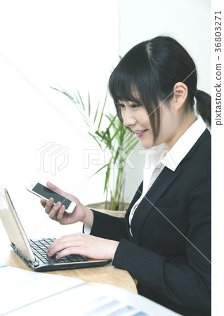 少婦書桌工作 36803271