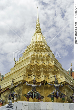 Thai palace temple Thai palace temple 36807238
