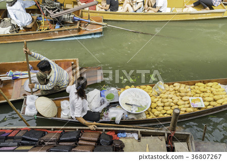 Thai Floating Market 36807267