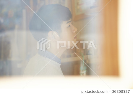 Young man, college student, life 36808527