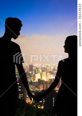 silhouette of couple silhouette of couple 36813619