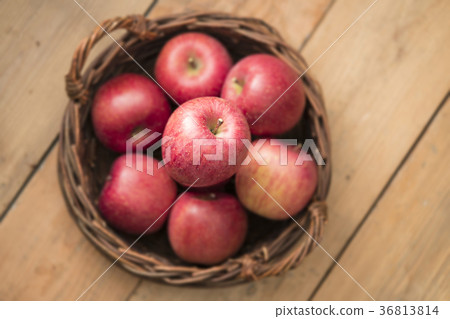 Apple  36813814