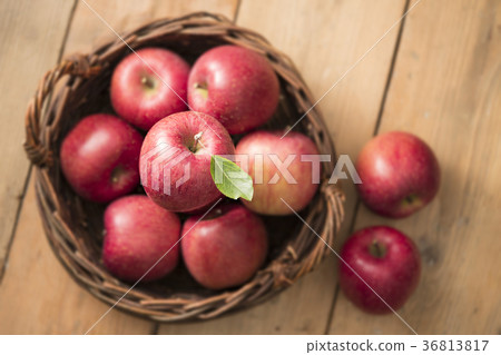 Apple  36813817