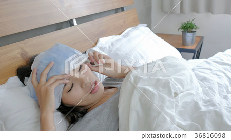 woman get sick woman get sick 36816098