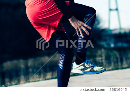 Calf injury / pain / runner 36816945