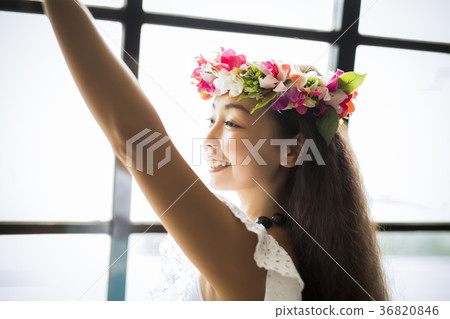 Hula dancer dance 36820846