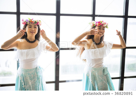 Hula dancer dance 36820891