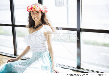 Hula dancer portrait 36820933