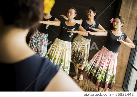 Hula classroom 36821448