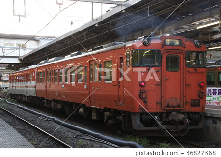 Ban Yue West Line Kiha 40(東京都市區顏色) Ban Yue West Line Kiha 40(東京都市區顏色) 36827368