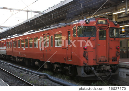 Ban Yue West Line Kiha 40(東京都市區顏色) Ban Yue West Line Kiha 40(東京都市區顏色) 36827370